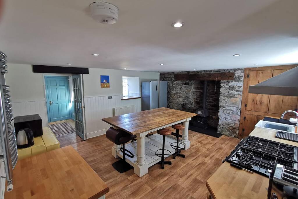 MonreithCosy, Coastal Retreat With A Large Garden别墅 外观 照片